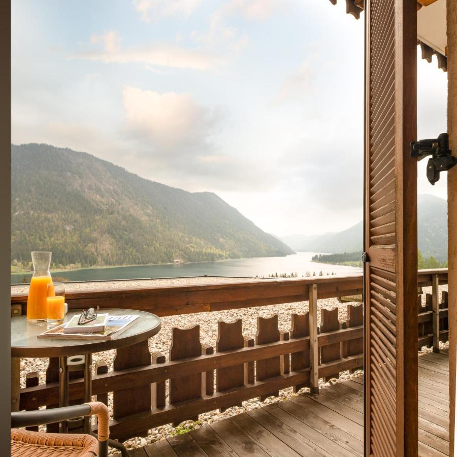 Hotel Nagglerhof Am Weissensee Exterior photo